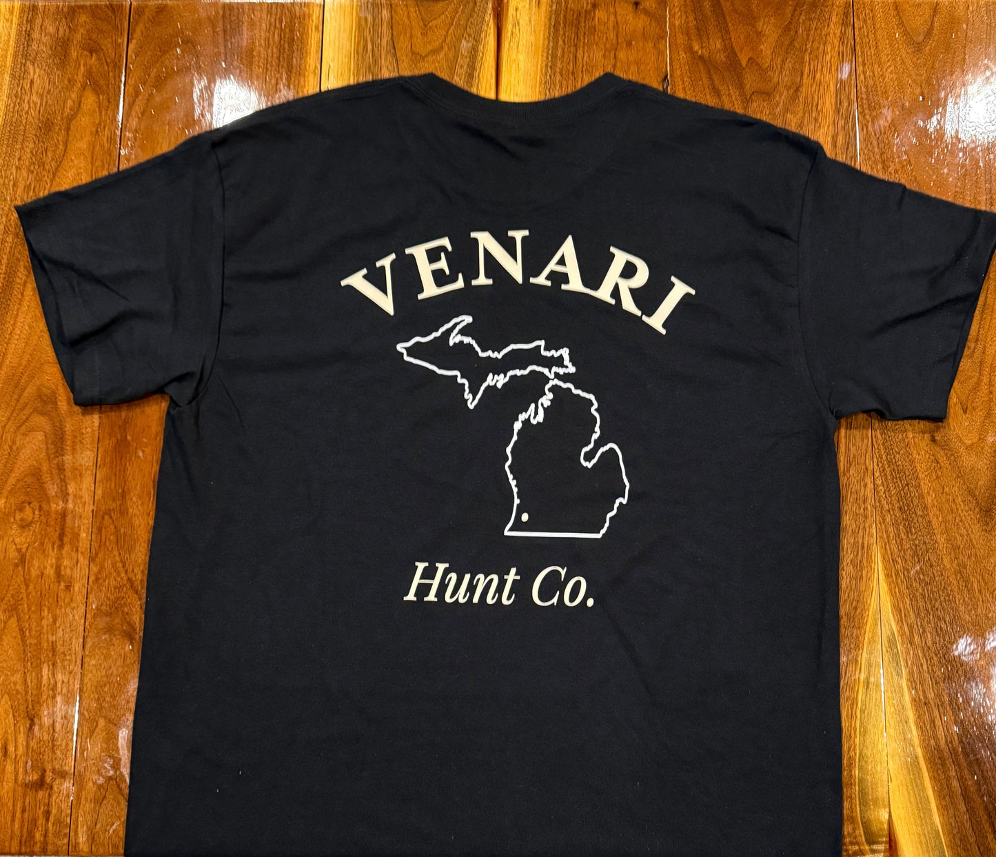 Black Venari T-Shirt